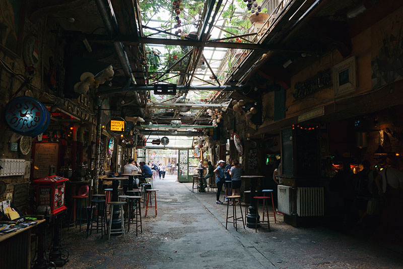 ruin bars budapest