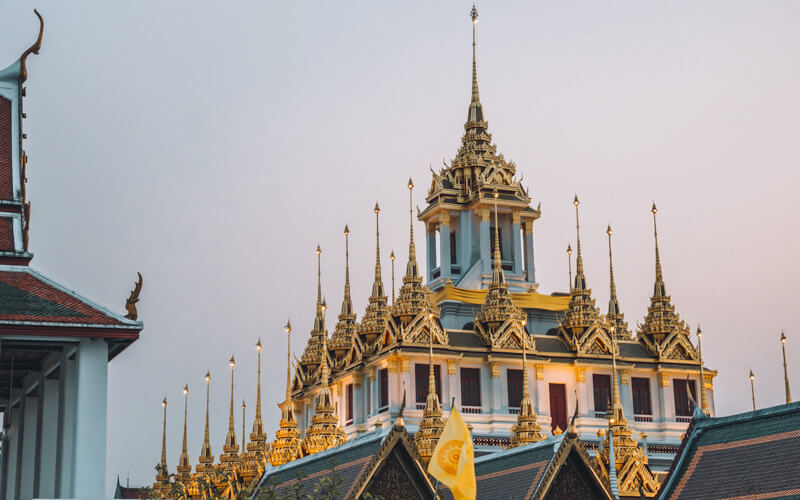 best things to do in bangkok itinerary wat ratchanatdaram worawihan 