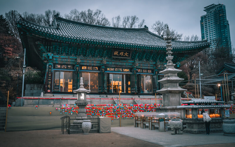 Bongeunsa Buddhist Temple