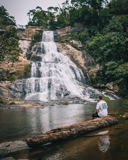 Diyaluma Falls